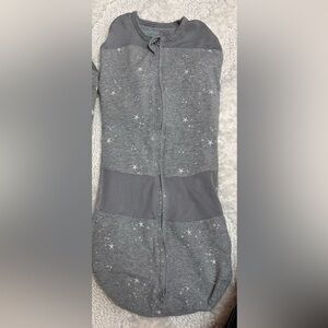 Happiest Baby Sleepea 5 Second Swaddle a- not for SNOO